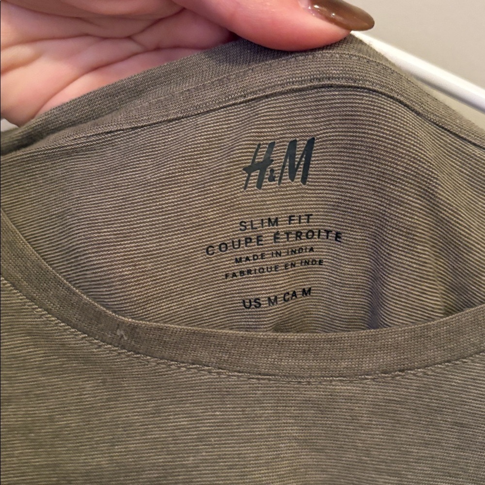 Men’s H&M Slim Fit Long Sleeve Shirt – Olive Green (M) - Picture 2 of 3